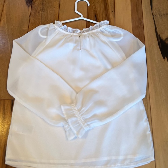 GAP. Size Small girls. Ivory sheer sleeved blouse. - Picture 7 of 12